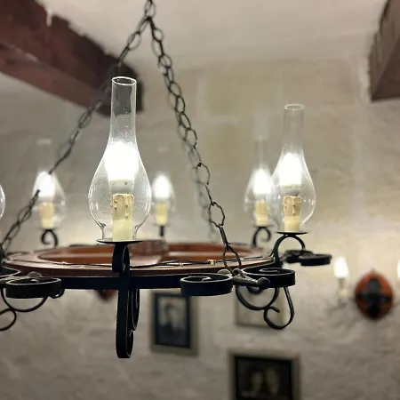 Central Townhouse With Maltese Balcony Appartement Valletta