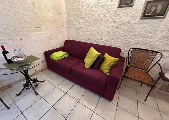 Appartement Central Townhouse With Maltese Balcony *